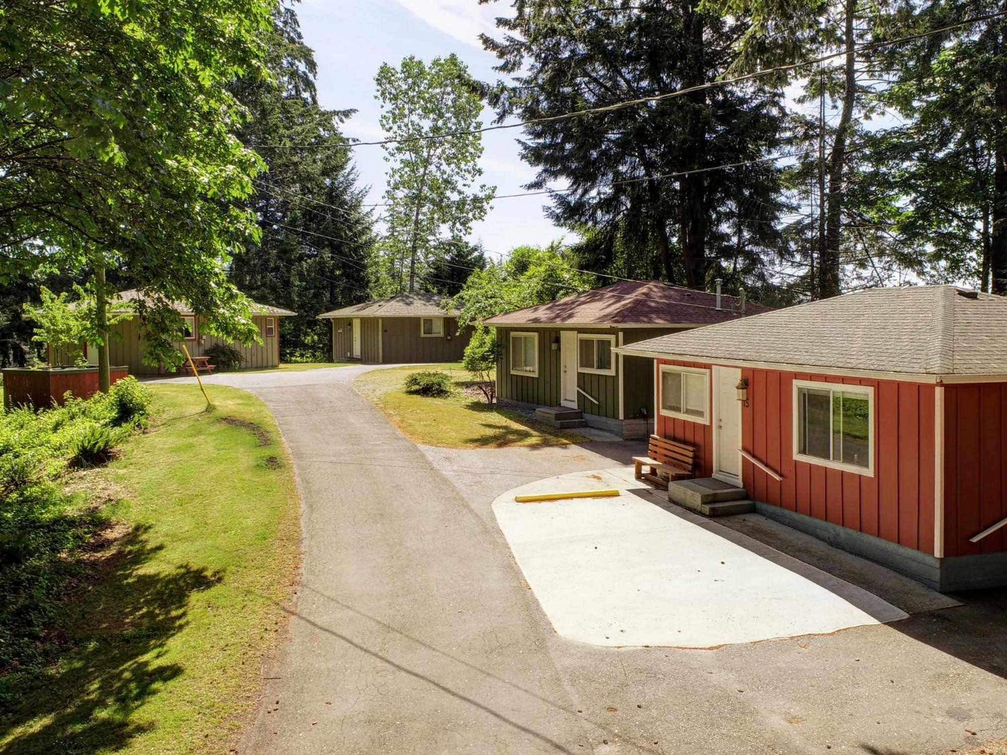 Malahat Bungalows Motel المظهر الخارجي الصورة