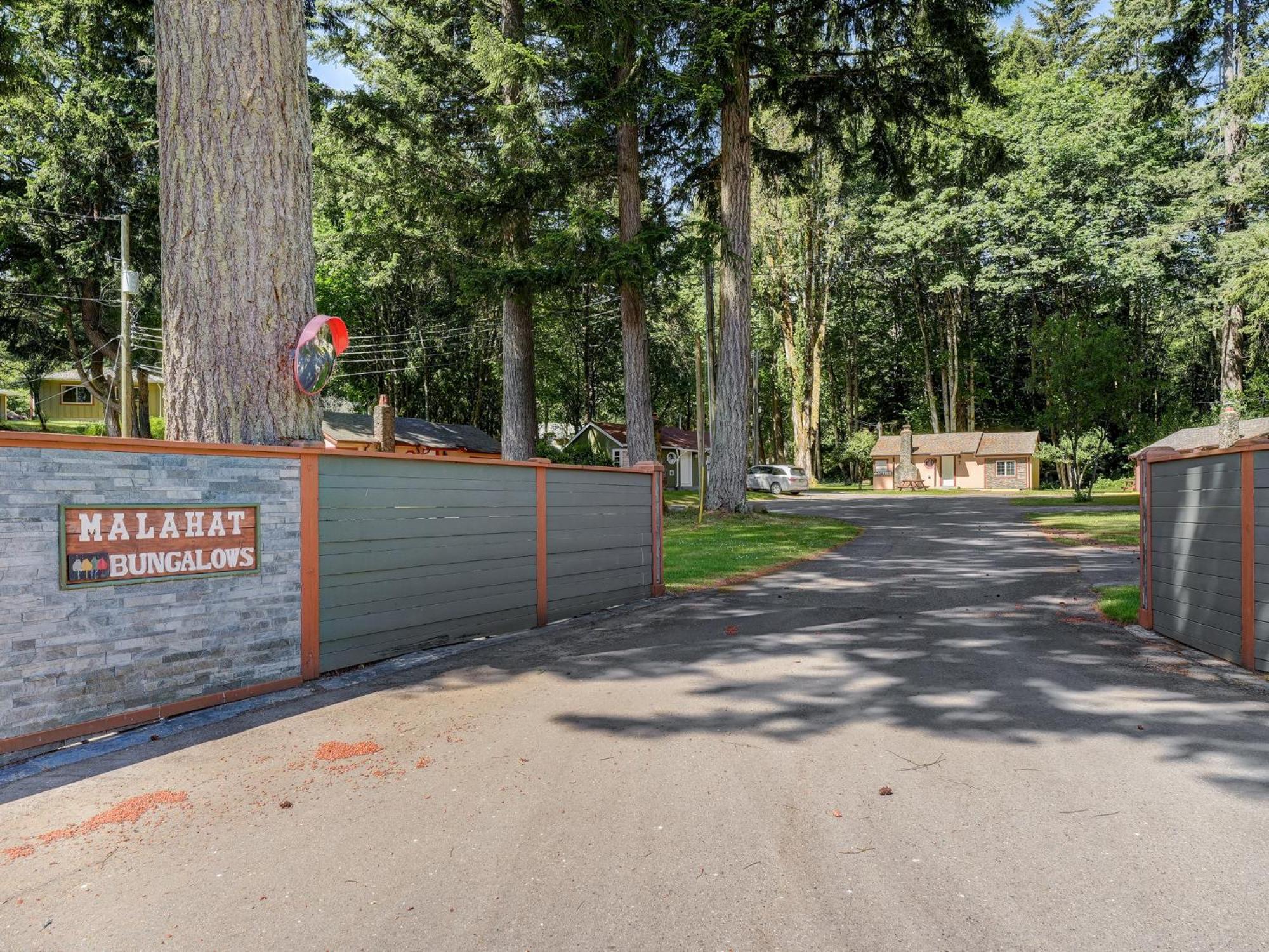 Malahat Bungalows Motel المظهر الخارجي الصورة